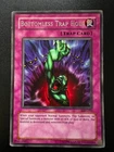 Bottomless Trap Hole
